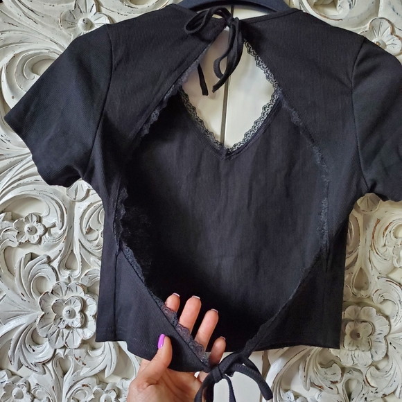 Black open back tie crop top - Picture 6 of 16